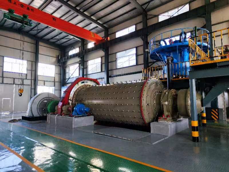 Qingdao Qingzhong Machinery ETC General Contracting Project Zhaoyuan Xindongzhuang 2000 tonn daglig gullbearbeidingsanlegg Qingdao Qingzhong Machinery ETC General Contracting Project Zhaoyuan Xindongzhuang 2000 tonn daglig gullbearbeidingsanlegg