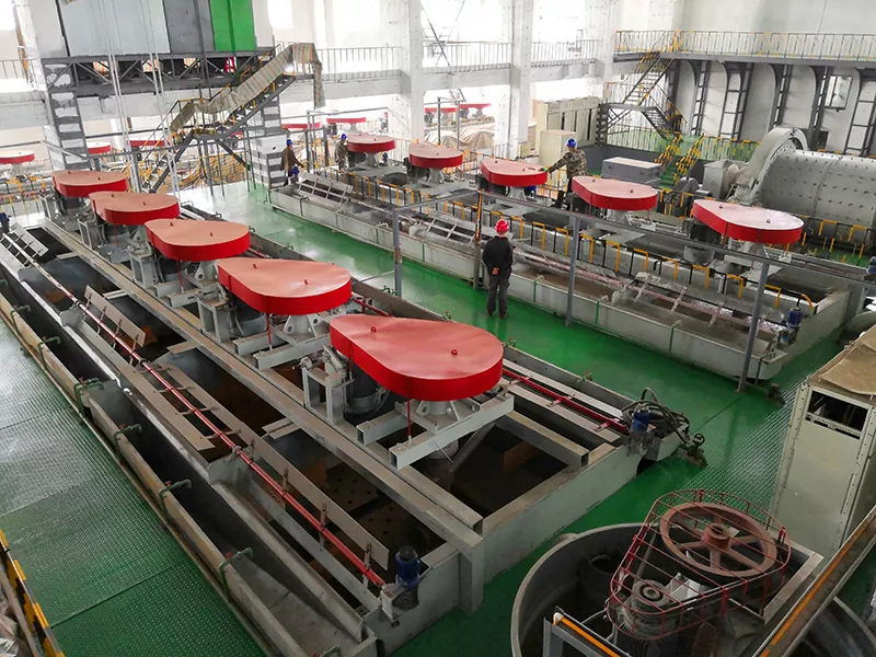 Selvaspirerte mekaniske flyteceller for grovt granulat
